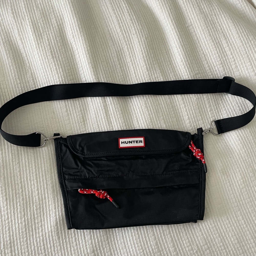Hunter Black Belt Bag with Red Accents
